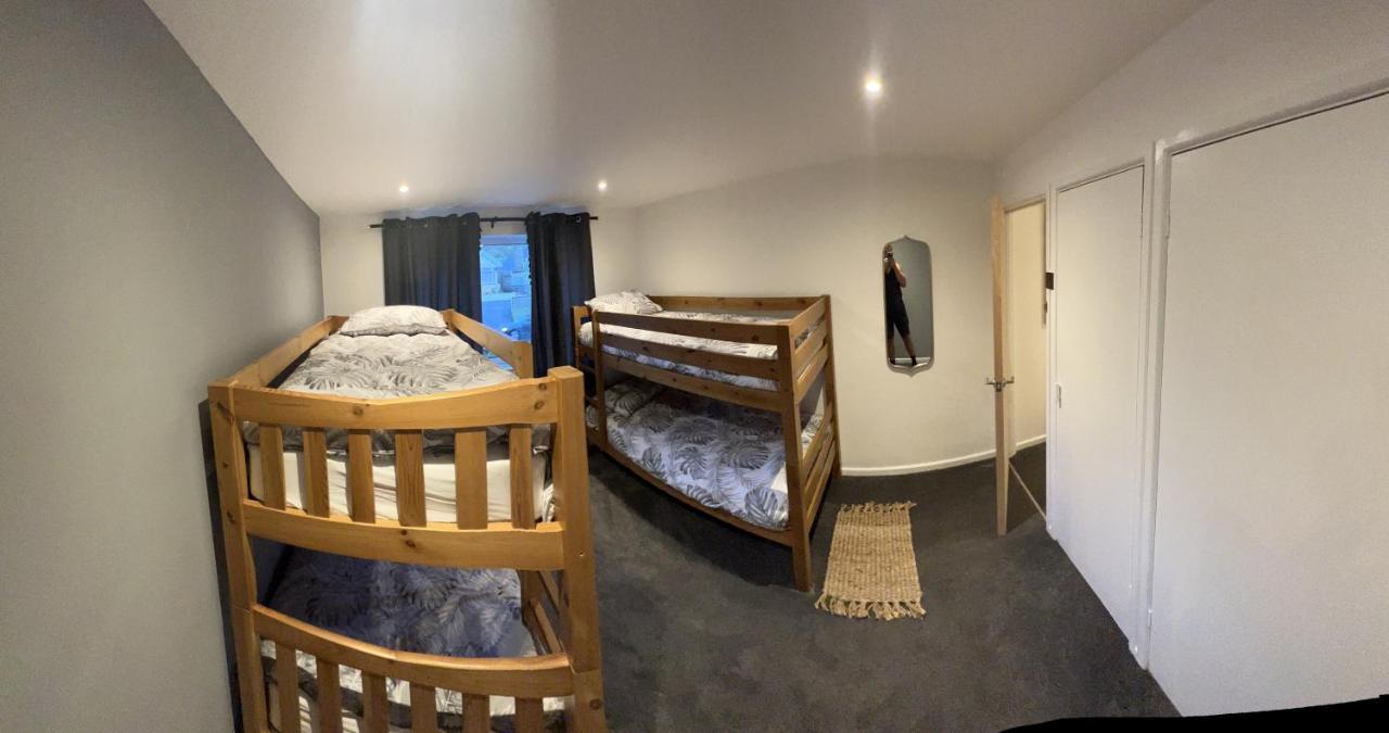 House Sleeps 8. 2Bedrooms & Sofa Beds In Sitting Room Бат Екстер'єр фото